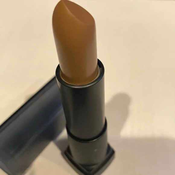 2 Maybelline Color Sensational Powder Matte Lipstick 704 Carnal Brown - Picture 4 of 7